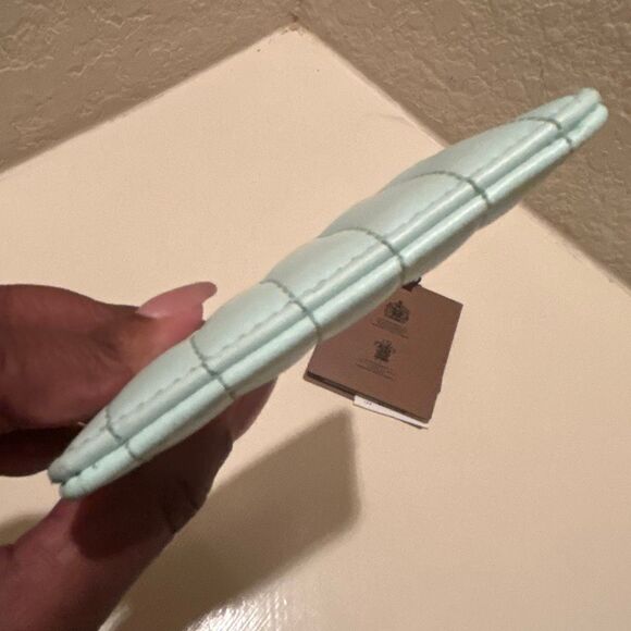 Burberry Lola Cardholder Case Cool Mint Quilted Leather Gold Logo Front NWT - Picture 6 of 14